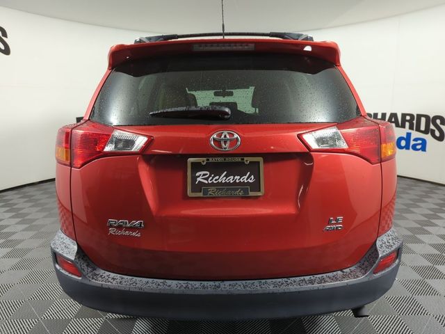 2013 Toyota RAV4 LE