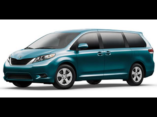 2013 Toyota Sienna LE