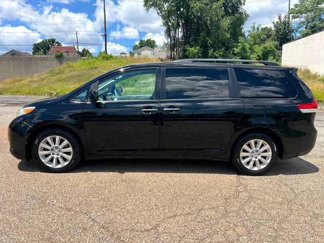 2013 Toyota Sienna XLE