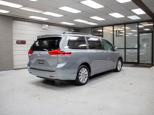 2013 Toyota Sienna XLE