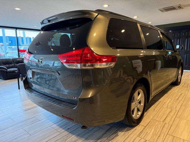 2013 Toyota Sienna 