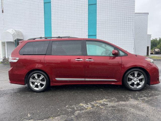 2013 Toyota Sienna SE