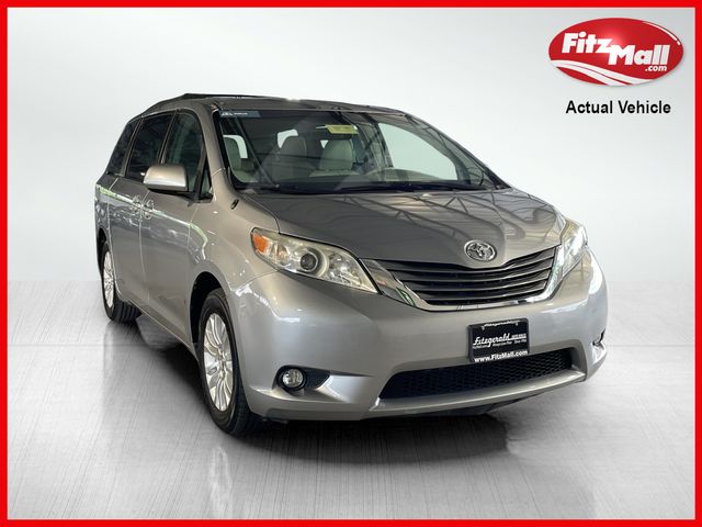 2013 Toyota Sienna 