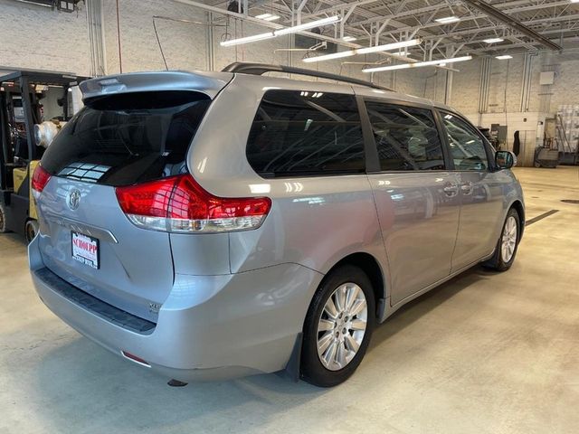 2013 Toyota Sienna XLE