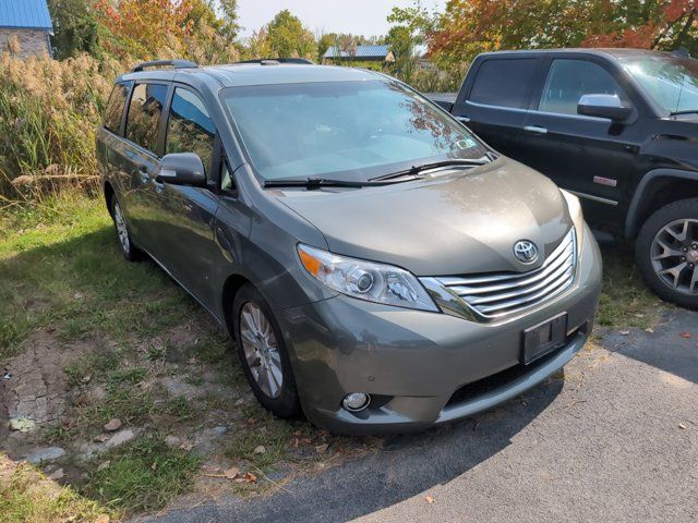 2013 Toyota Sienna 