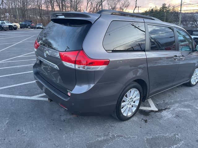 2013 Toyota Sienna 