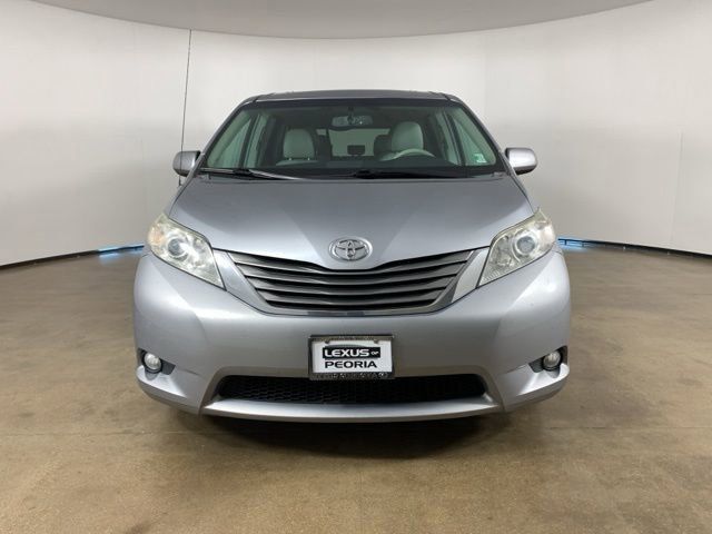 2013 Toyota Sienna XLE