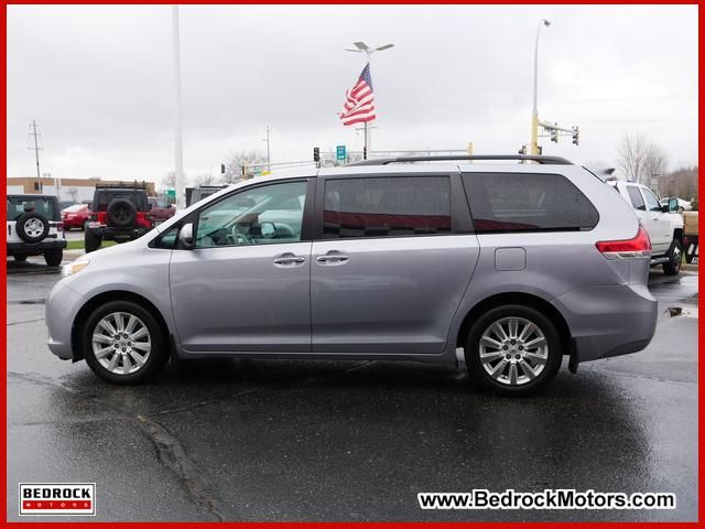 2013 Toyota Sienna 