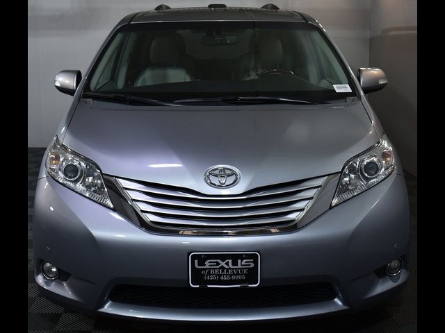 2013 Toyota Sienna 