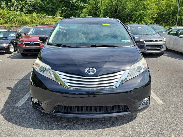 2013 Toyota Sienna 