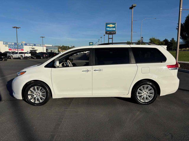 2013 Toyota Sienna XLE