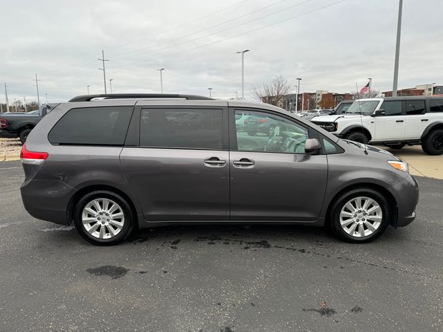 2013 Toyota Sienna LE