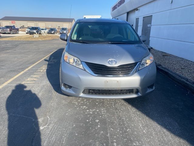 2013 Toyota Sienna LE