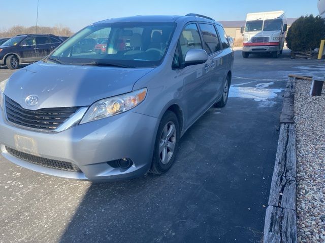 2013 Toyota Sienna LE