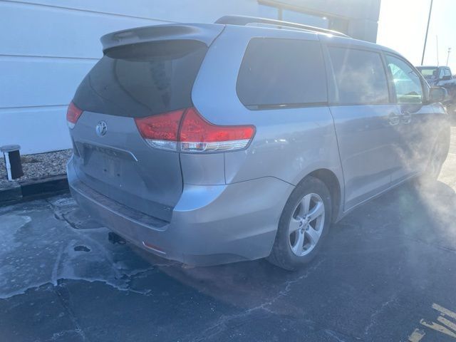 2013 Toyota Sienna LE