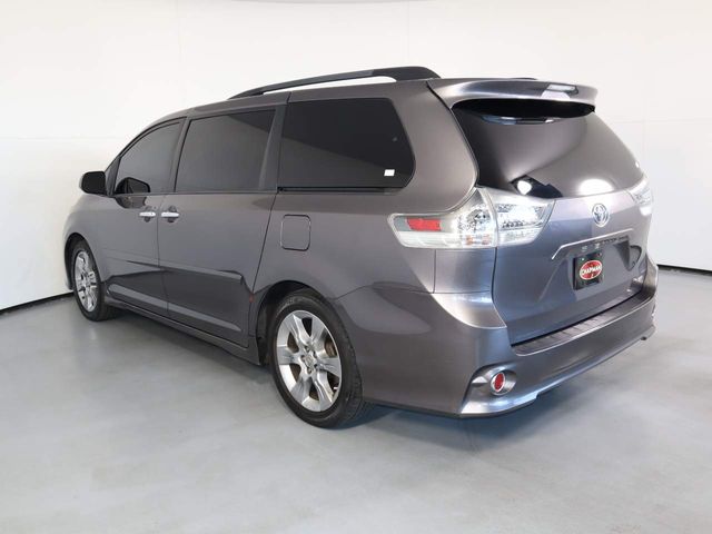 2013 Toyota Sienna SE