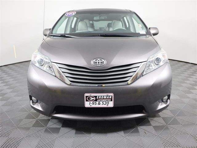 2013 Toyota Sienna XLE