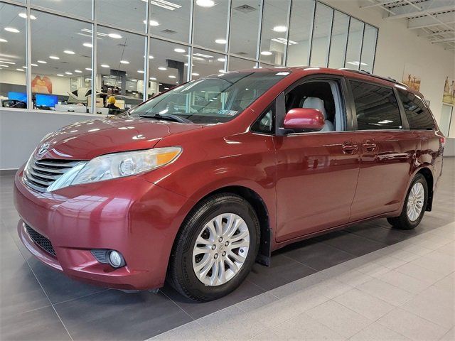 2013 Toyota Sienna 