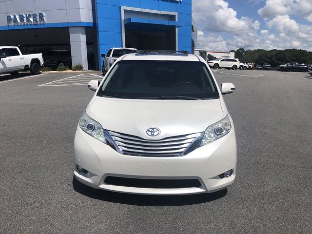 2013 Toyota Sienna 