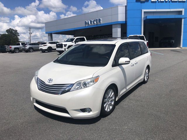 2013 Toyota Sienna 