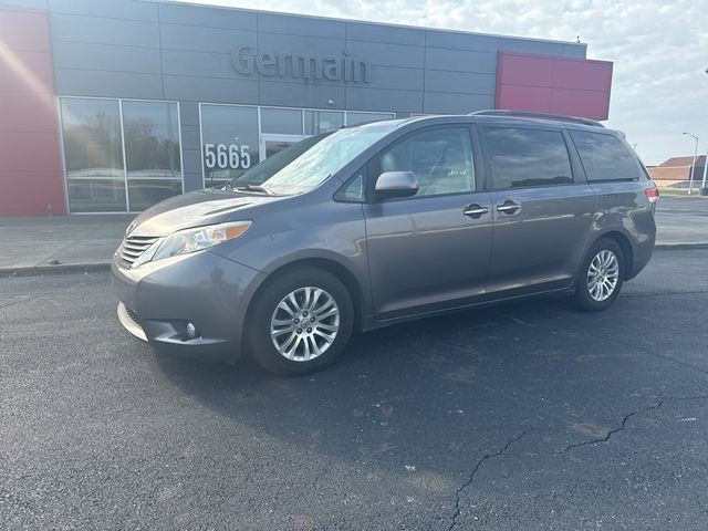 2013 Toyota Sienna XLE