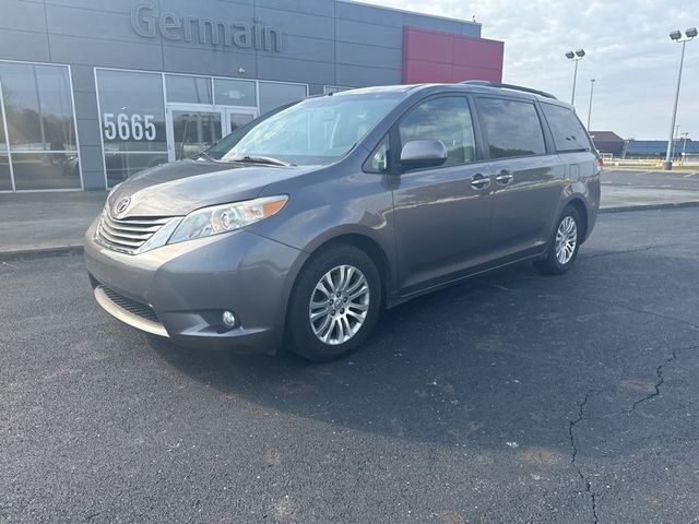 2013 Toyota Sienna XLE