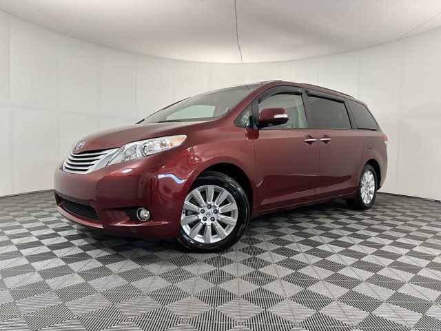 2013 Toyota Sienna XLE