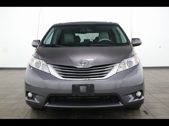 2013 Toyota Sienna 