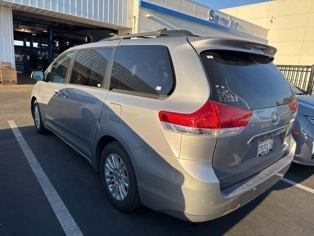 2013 Toyota Sienna XLE