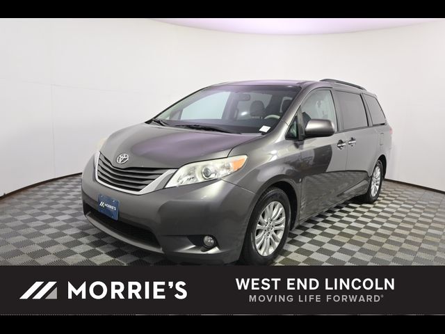 2013 Toyota Sienna XLE