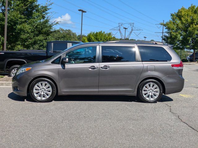 2013 Toyota Sienna XLE