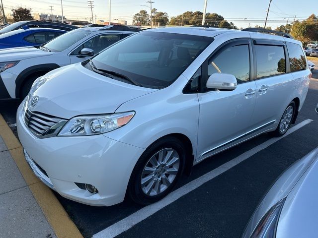 2013 Toyota Sienna 