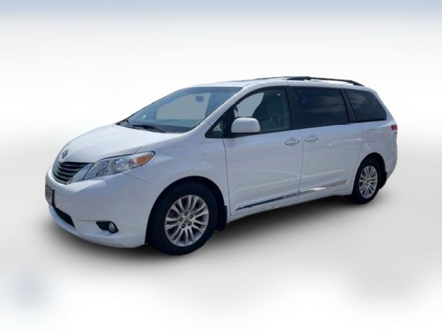 2013 Toyota Sienna XLE