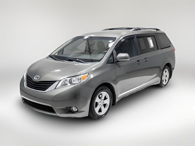 2013 Toyota Sienna LE Auto Access Seat