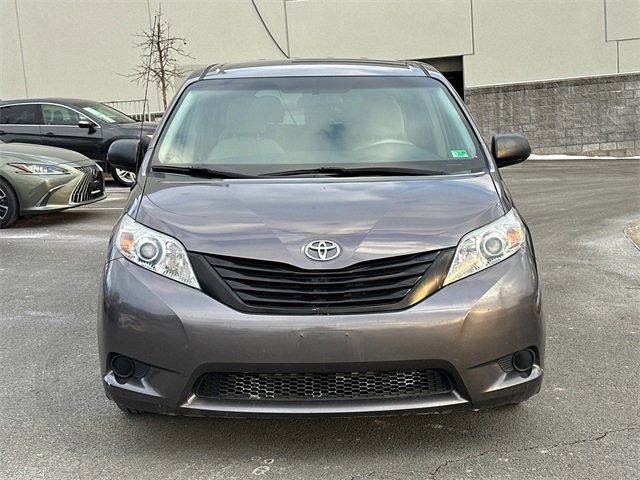 2013 Toyota Sienna L