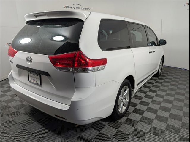 2013 Toyota Sienna L