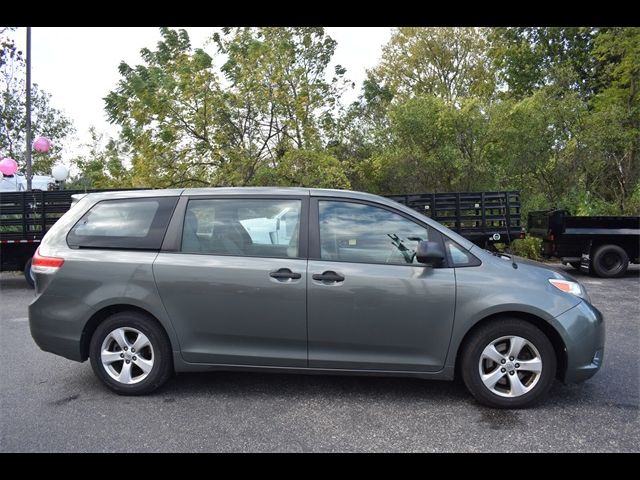 2013 Toyota Sienna L