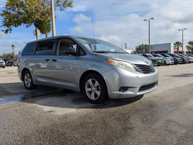 2013 Toyota Sienna L