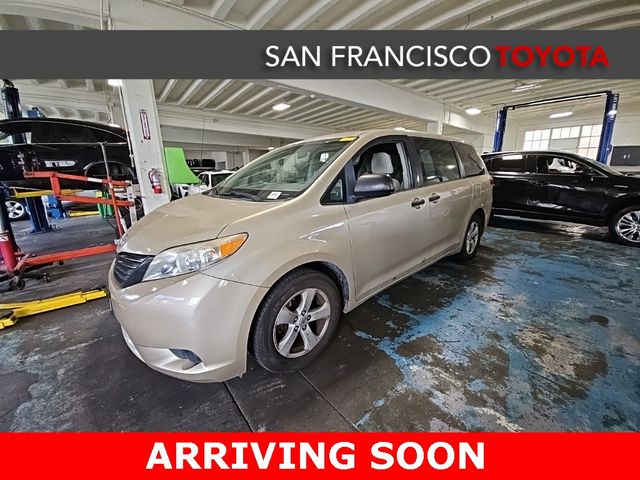 2013 Toyota Sienna L