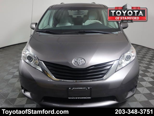 2013 Toyota Sienna LE