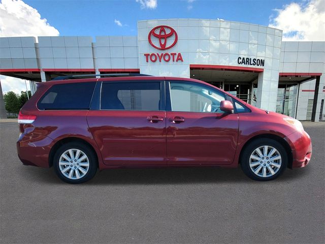 2013 Toyota Sienna LE