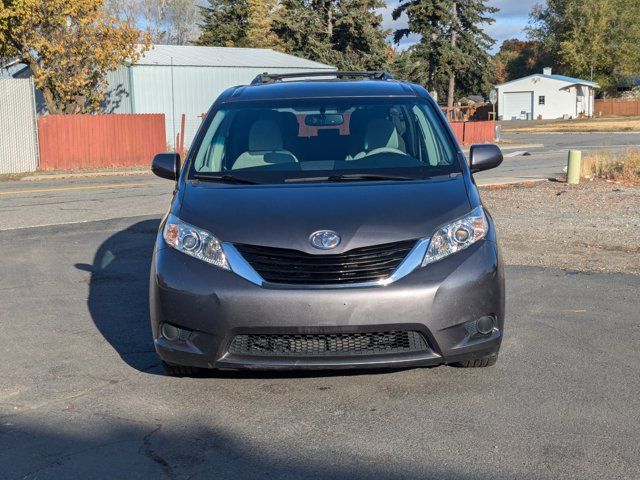 2013 Toyota Sienna LE