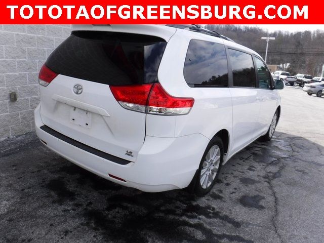 2013 Toyota Sienna LE