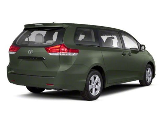 2013 Toyota Sienna LE