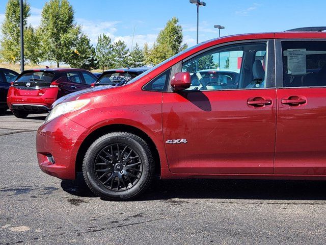 2013 Toyota Sienna LE