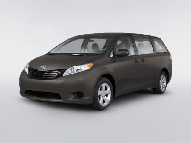 2013 Toyota Sienna LE