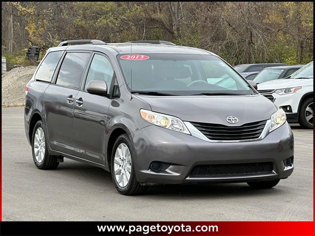 2013 Toyota Sienna LE