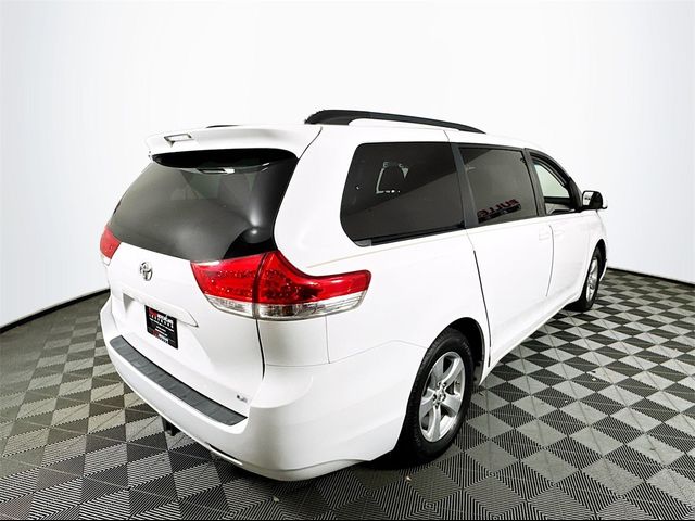 2013 Toyota Sienna LE