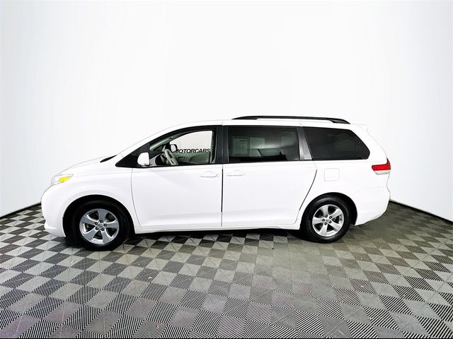 2013 Toyota Sienna LE