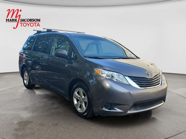 2013 Toyota Sienna LE